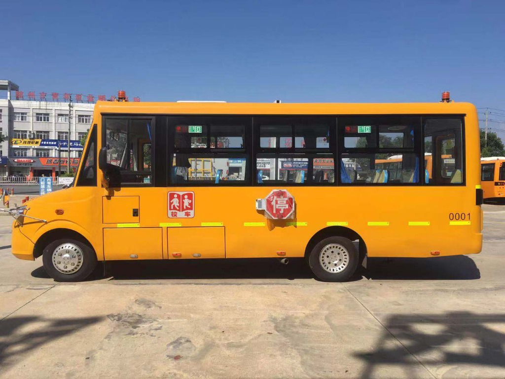 东风牌DFA6698KYX5B型幼儿专用校车
