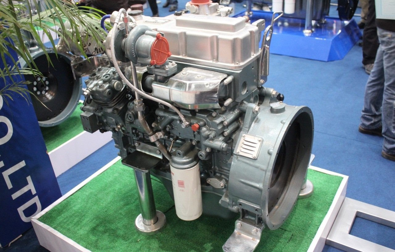 玉柴YC4E140-30 发动机