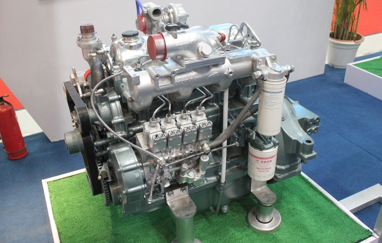 玉柴YC4D120-20 发动机