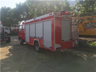 供应3.5吨五十铃水罐消防车JDF5070GXFSG20/Q型水罐消防车
