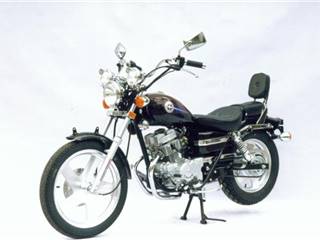 莱宝驰牌LBC125-3C型两轮摩托车