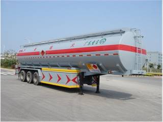 圣宝牌SB9401GHY型化工液体运输半挂车