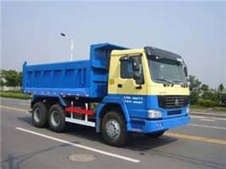 沪光牌HG5257ZLJ型自卸式垃圾车
