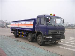 程力威牌CLW5180GYY型运油车