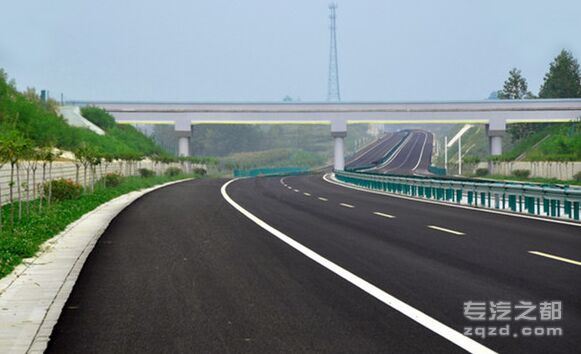成都新机场高速 预计2019年将建成通车