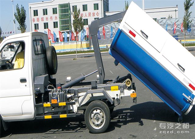 辽宁天信LTX5020ZXX车厢可卸式垃圾车或撒布车