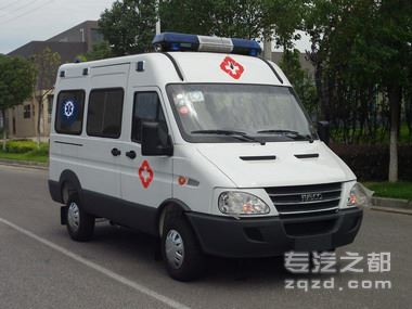 南京依维柯长轴运输型救护车专卖
