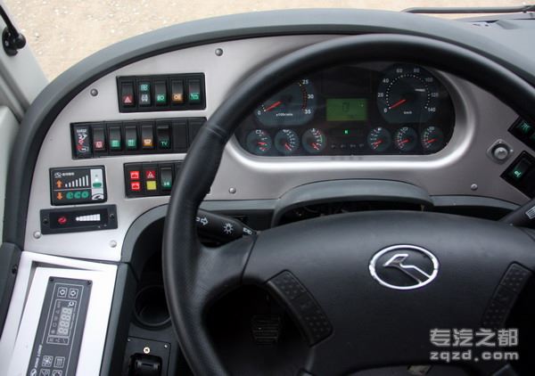 大金龙10米以上客车增配ECO-driving节油驾驶提醒系统