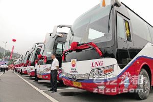 节能减排抓落实 镇江40辆天然气公交车正式投入运营