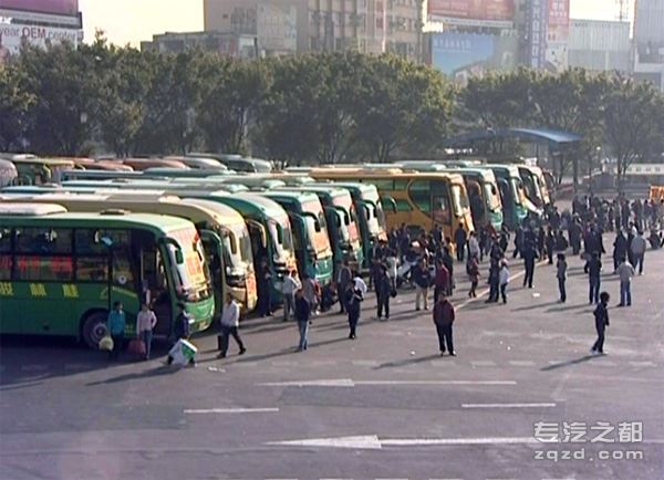 2013年6月前宁夏重卡安装北斗车载终端7500台