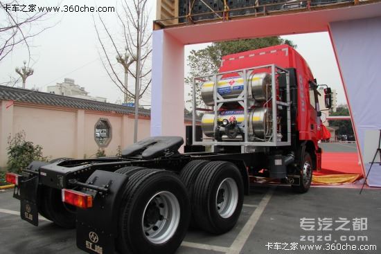 官方报价38.18万 杰狮LNG天然气车发布