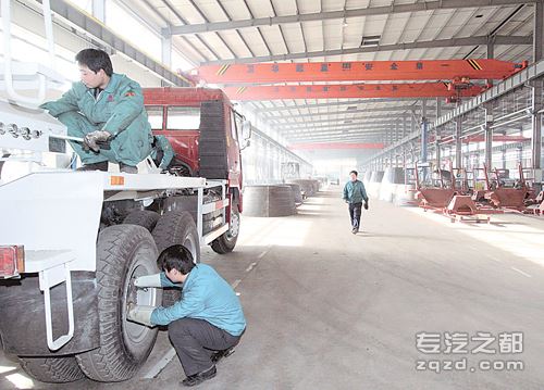 江苏省2012年全年载货汽车累计产量超10万辆