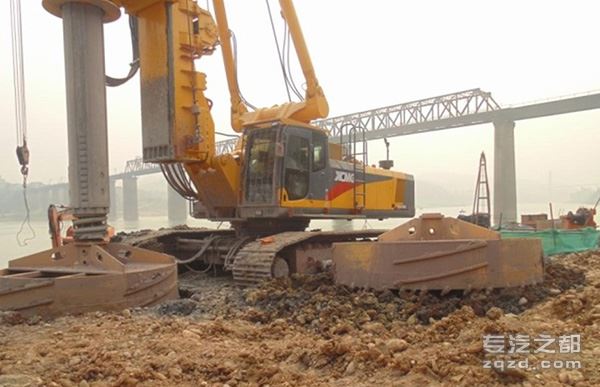 刷新亚洲纪录徐工XRS1050旋挖钻机3.2M施工记录