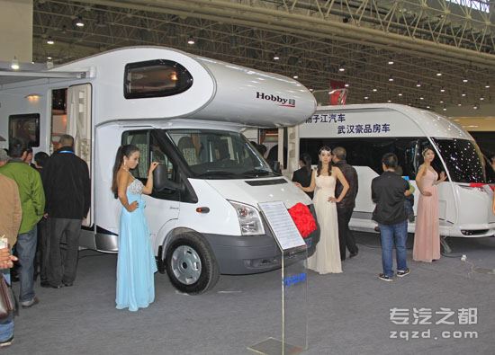 扬子江汽车高端产品亮相2012中国国际商用车展