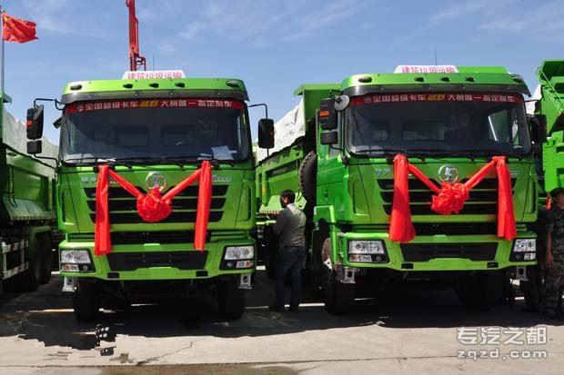 北京用户迎来260辆陕汽渣土车