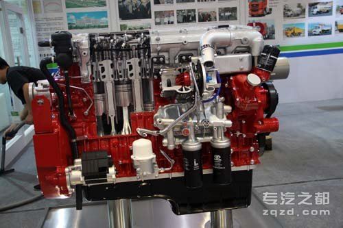 华菱内燃机展展示汉马动力系列产品