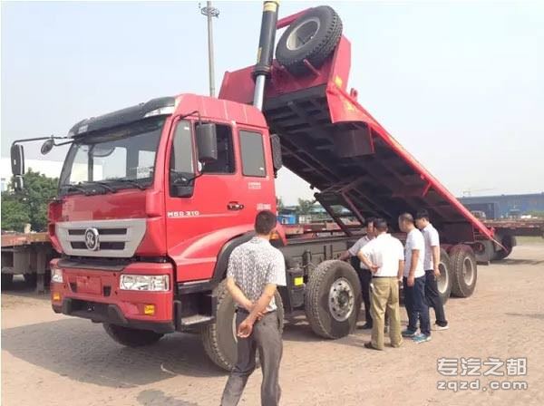 中国重汽M5G自卸车进入重庆
