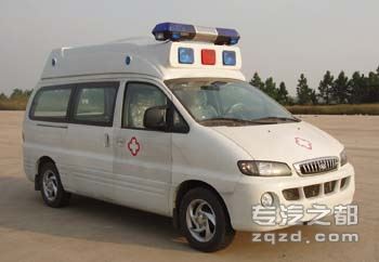 江淮牌HFC5036XJHHLBE3型救护车