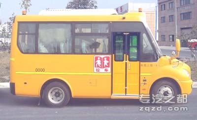 东风牌EQ6580ST8型小学生专用校车