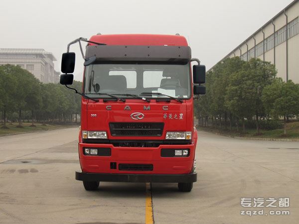 华菱之星牌HN1310NGC28D4M5型载货汽车