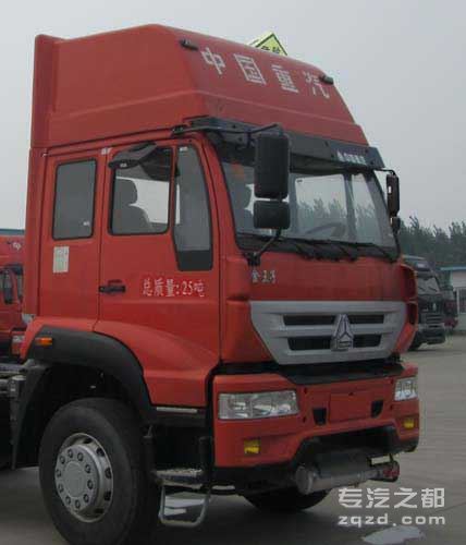 华威驰乐牌SGZ5250GRYZZ4J44型易燃液体罐式运输车