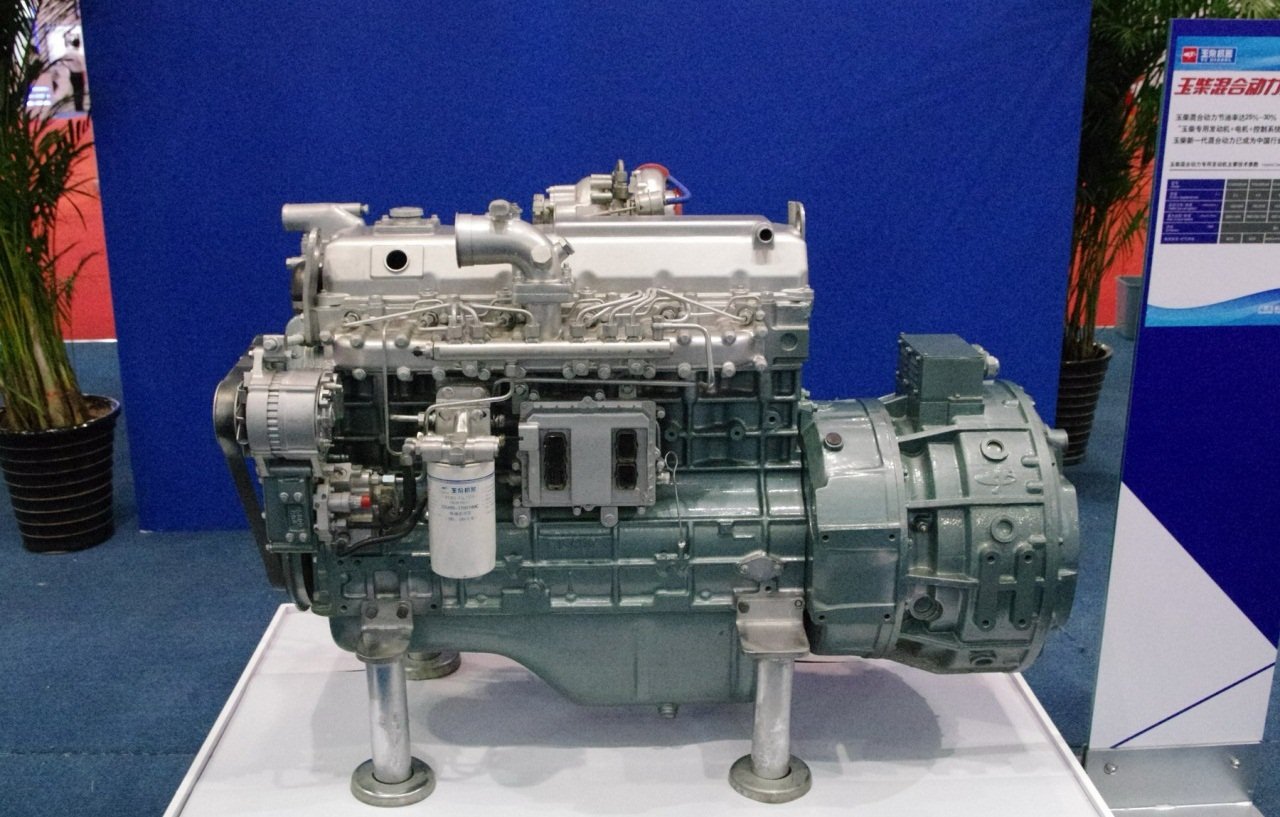 玉柴YC6G260N-40 发动机
